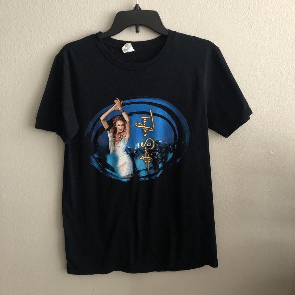 Taylor Swift 2011 tour shirt